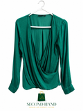 Blusa verde esmeralda a.n.a® – Elegancia y estilo